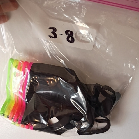 Victoria's Secret PINK black sports bra featuring a rainbow striped mesh small - Picture 4 of 4